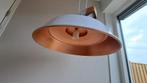 Twee NIEUWE witte hanglampen met koperen binnenkant, Huis en Inrichting, Lampen | Hanglampen, Ophalen of Verzenden, Zo goed als nieuw