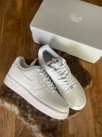 Nike Air Force 1 ’07 Triple White - Maat 44 Wit beschikbaar voor biedingen