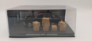 #117 Marcedes-Benz 220S James bond auto met boekje beschikbaar voor biedingen