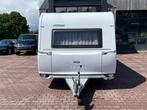 Eriba Nova 555 Trend | 7 slaapplaatsen | Hefbed | Vloerverwa, Caravans en Kamperen, Caravans, Rondzit, 7 tot 8 meter, Bedrijf