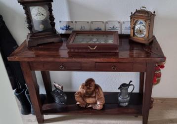 Sidetable beschikbaar voor biedingen