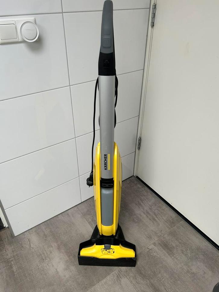 Karcher FC 5 vloerreiniger bedraad, Doe-het-zelf en Verbouw, Reinigingsmachines, Zo goed als nieuw, Schrobmachine, Ophalen
