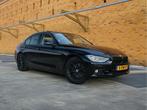 BMW 3-serie 335i xDrive Aut-8. High Exe. Power Kit l Head-Up, Auto's, BMW, Euro 5, Zwart, Leder, Bedrijf