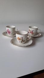 3 mooie dames Royal Albert theekopjes met schotel, Verzamelen, Ophalen of Verzenden, Zo goed als nieuw, Porselein, Kop en/of schotel