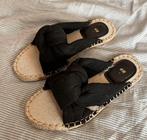 Slippers, Nieuw, Slippers, H&M, Ophalen of Verzenden