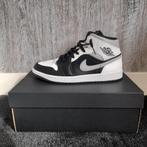 Jordan 1 mid 44 SPOTPRIJS, Schoenen, Ophalen of Verzenden, Zo goed als nieuw