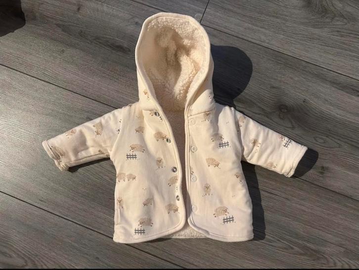 Dubbelzijdig schapenjasje van Feetje Jas Teddystof Maat 56, Kinderen en Baby's, Babykleding | Maat 56, Zo goed als nieuw, Jongetje of Meisje