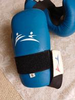 Taekwondo voetbeschermers  en handschoenen, Ophalen, Gebruikt