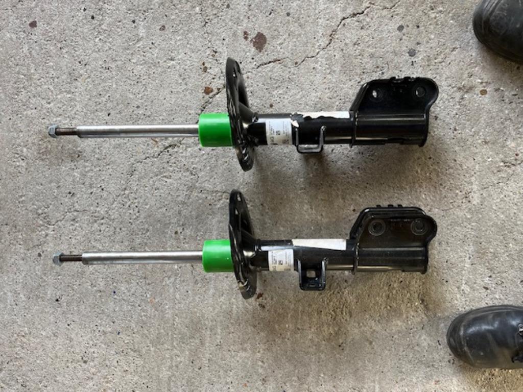 Schokbreker voor art nr 7LA413031M    VW Transporter T6.1, Ophalen of Verzenden, Gebruikt, Volkswagen