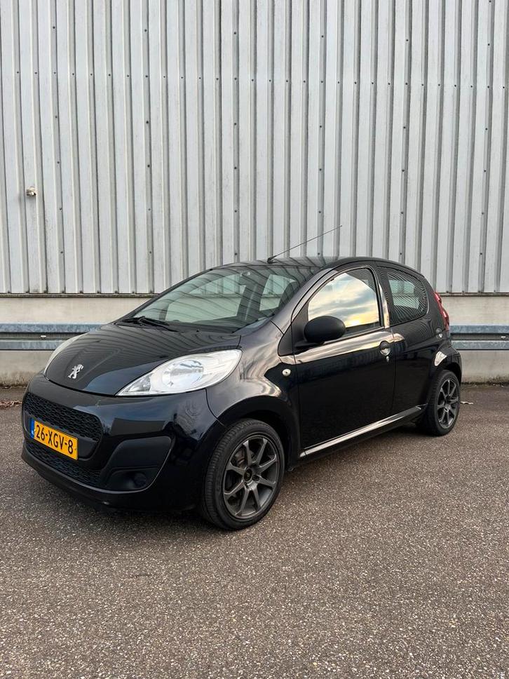 Peugeot 107 1.0 12V 5DR 2012 Zwart, Auto's, Peugeot, Particulier, ABS, Airbags, Airconditioning, Alarm, Lichtmetalen velgen, Metallic lak