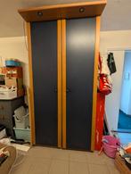 Gratis ophalen: grote (garderobe) kast, Huis en Inrichting, Ophalen, Overige materialen, Met deur(en), Gebruikt