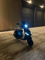Piaggio zip 50cc 4 takt 2017, Fietsen en Brommers, Scooters | Overige merken, Ophalen of Verzenden, Zo goed als nieuw, Benzine