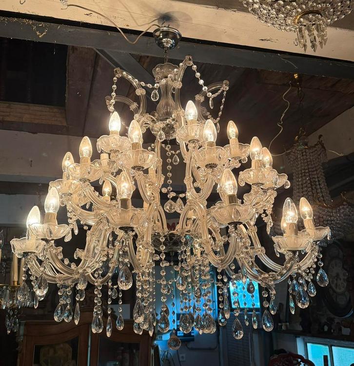 Zeer grote kristallen kroonluchter, Huis en Inrichting, Lampen | Kroonluchters, Zo goed als nieuw, Glas, Metaal, Ophalen of Verzenden