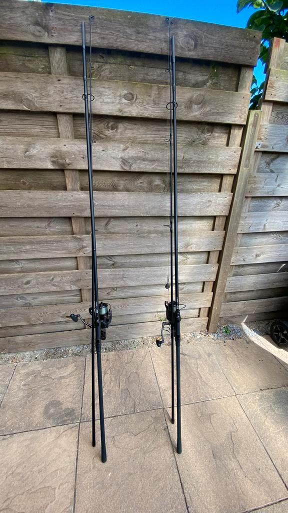 Complete Karperhengelset (2x) Zo Goed Als Nieuw, Watersport en Boten, Hengelsport | Karpervissen, Zo goed als nieuw, Complete set