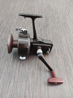 Daiwa 7700A (7700 A) Zeemolen Bruine Serie # vintage # old, Ophalen of Verzenden, Gebruikt, Molen