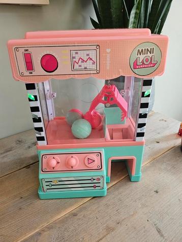 Claw machine LOL Surprise beschikbaar voor biedingen