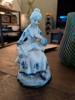 Antiek vrouwen beeldje, Ophalen of Verzenden