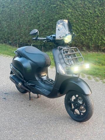 Vespa sprint 4T 4V! Notte! Akrapovic! Brom! SIP! beschikbaar voor biedingen