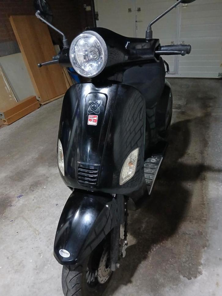 agm vx50 zwart  Geel kenteken, Fietsen en Brommers, Scooters | Overige merken, Gebruikt, Benzine, Ophalen