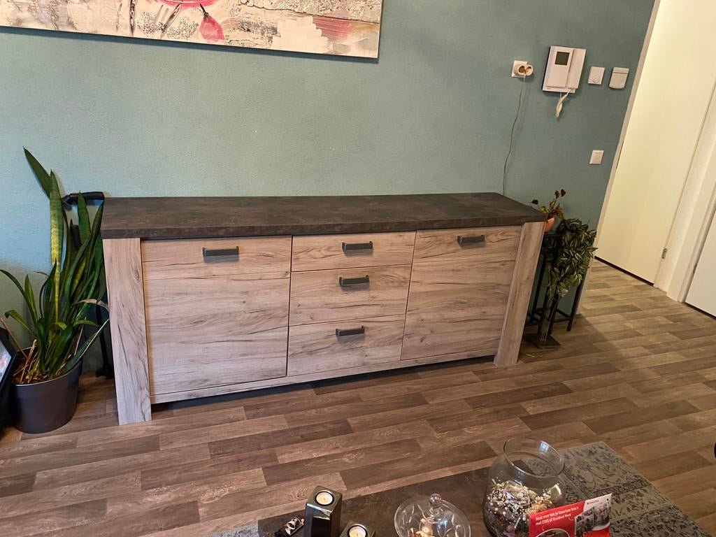 Dressoir model satriani van profijt, Huis en Inrichting, Kasten | Dressoirs, 150 tot 200 cm, Ophalen of Verzenden, Zo goed als nieuw