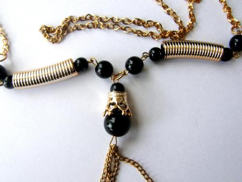 Prachtige lange zwart faux parel ketting, Sieraden, Tassen en Uiterlijk, Kettingen, Zo goed als nieuw, Met hanger, Verzenden
