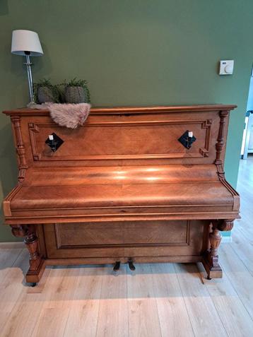 Antieke Carl Ecke Piano -  Berlijn Keittner beschikbaar voor biedingen