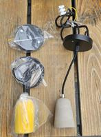 Beton hanglampen, Huis en Inrichting, Lampen | Hanglampen, Overige materialen, 50 tot 75 cm, Industrie, Ophalen of Verzenden