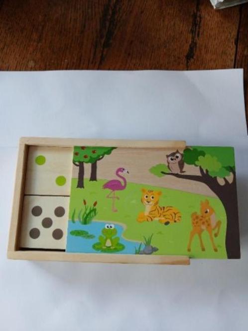 Dubbel Dominospel in houten kistje,(adv.nr. 287B), Kinderen en Baby's, Speelgoed | Educatief en Creatief, Zo goed als nieuw, Puzzelen