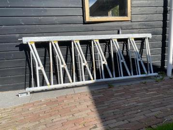 Voerhek beschikbaar voor biedingen