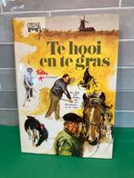 Boek Rien Poortvliet, te hooi en te gras (150725), Boeken, Ophalen of Verzenden, Zo goed als nieuw
