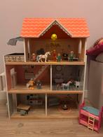 Leuk houten poppenhuis met accessoires, Ophalen, Zo goed als nieuw, Poppenhuis