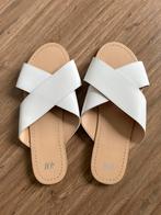 Witte slippertjes maat 34 van H&M NIEUW!, Meisje, Nieuw, Ophalen of Verzenden, Overige typen