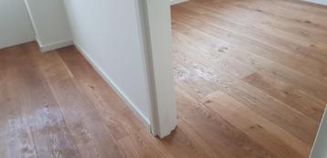 Eiken vloerdelen / parket (onbewerkt) beschikbaar voor biedingen
