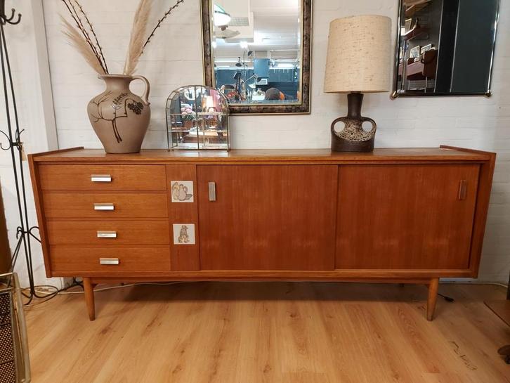 Vintage dressoir lowboard kast sideboard wandmeubel, Huis en Inrichting, Kasten | Dressoirs, Zo goed als nieuw, 150 tot 200 cm