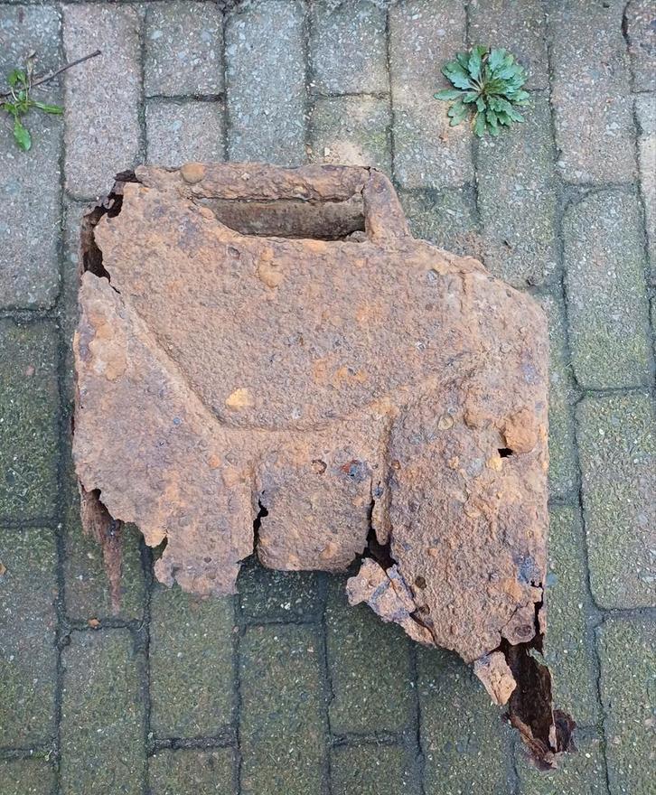 Jerrycan WW2 vliegbasis Eindhoven bodemvondst, Verzamelen, Militaria | Tweede Wereldoorlog, Engeland, Ophalen of Verzenden