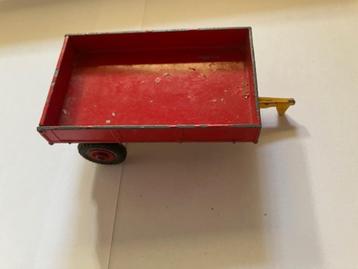 Dinkey Toy nr 319 kantelbare boerderij trailer  € 12,50 beschikbaar voor biedingen