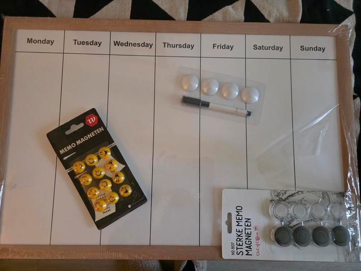 Magneetbord Weekplanner + Magneten, Huis en Inrichting, Woonaccessoires | Memoborden, Nieuw, Magneetbord, Ophalen of Verzenden
