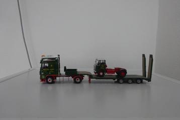 Daf 95 van  xf Smiths of Bury met semitrailer en lading . beschikbaar voor biedingen