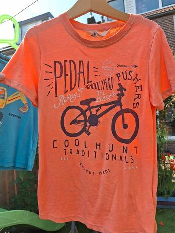 Lief shirt voor kinderen zalmkleur met fietsen 122 128 beschikbaar voor biedingen