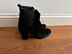 Zara zwarte suede enkelboots, chelsea laarzen, maat 37, Lage of Enkellaarzen, Ophalen of Verzenden, Zo goed als nieuw, Zara