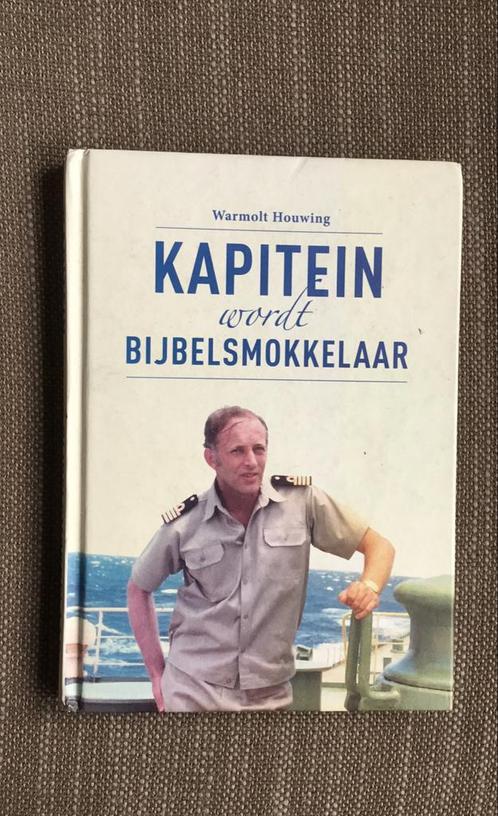 Warmolt Houwing - Kapitein wordt bijbelsmokkelaar, Boeken, Godsdienst en Theologie, Zo goed als nieuw, Ophalen of Verzenden