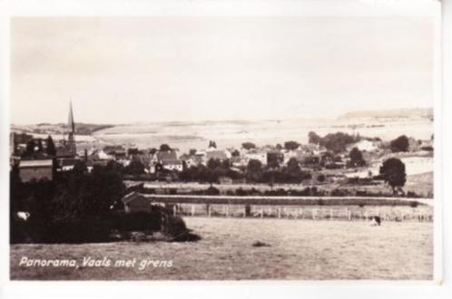 VAALS,- Panorama met Grens.  Plakkerresten. 31-07, Verzamelen, Ansichtkaarten | Nederland, Gelopen, Limburg, 1940 tot 1960, Verzenden
