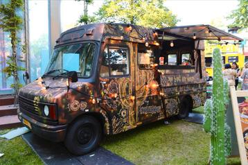 Unieke foodtruck te koop Bedford 1986 / verkoopwagen beschikbaar voor biedingen