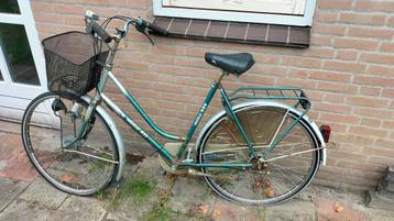 gazelle primeur damesfiets opknapper met fietsmandje beschikbaar voor biedingen