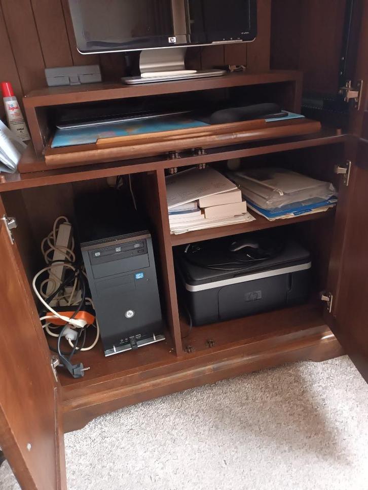 Computerkast met opbergruimte en uitschuifplank MOET NU WEG!, Huis en Inrichting, Kasten | Computermeubels, 120 tot 170 cm, 70 tot 120 cm