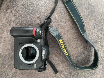 Nikon d70s beschikbaar voor biedingen