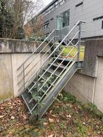 Gebruikte stalen trap met leuning, Doe-het-zelf en Verbouw, Ladders en Trappen, Ophalen, Gebruikt, Trap, Nvt