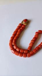 Oude/antieke armband Bloedkoraal met Gouden Slot, 14 krt, Sieraden, Tassen en Uiterlijk, Antieke sieraden, Verzenden, Goud, Armband