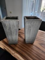 2x Vierkante Bloempotten Beton/Steen, Ophalen, Gebruikt, Vierkant, Tuin