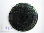Prachtige amulet hanger van chinese jade.987 #, Overige voorstellingen, Ophalen of Verzenden, Zo goed als nieuw, Steen of Mineraal